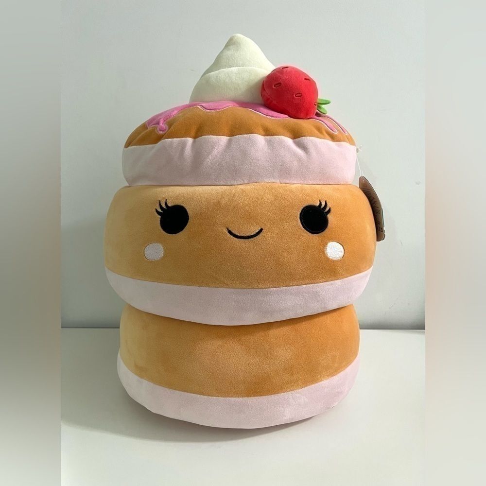 Squishmallows Sawtelle The Strawberry Frosted Pancakes NWT